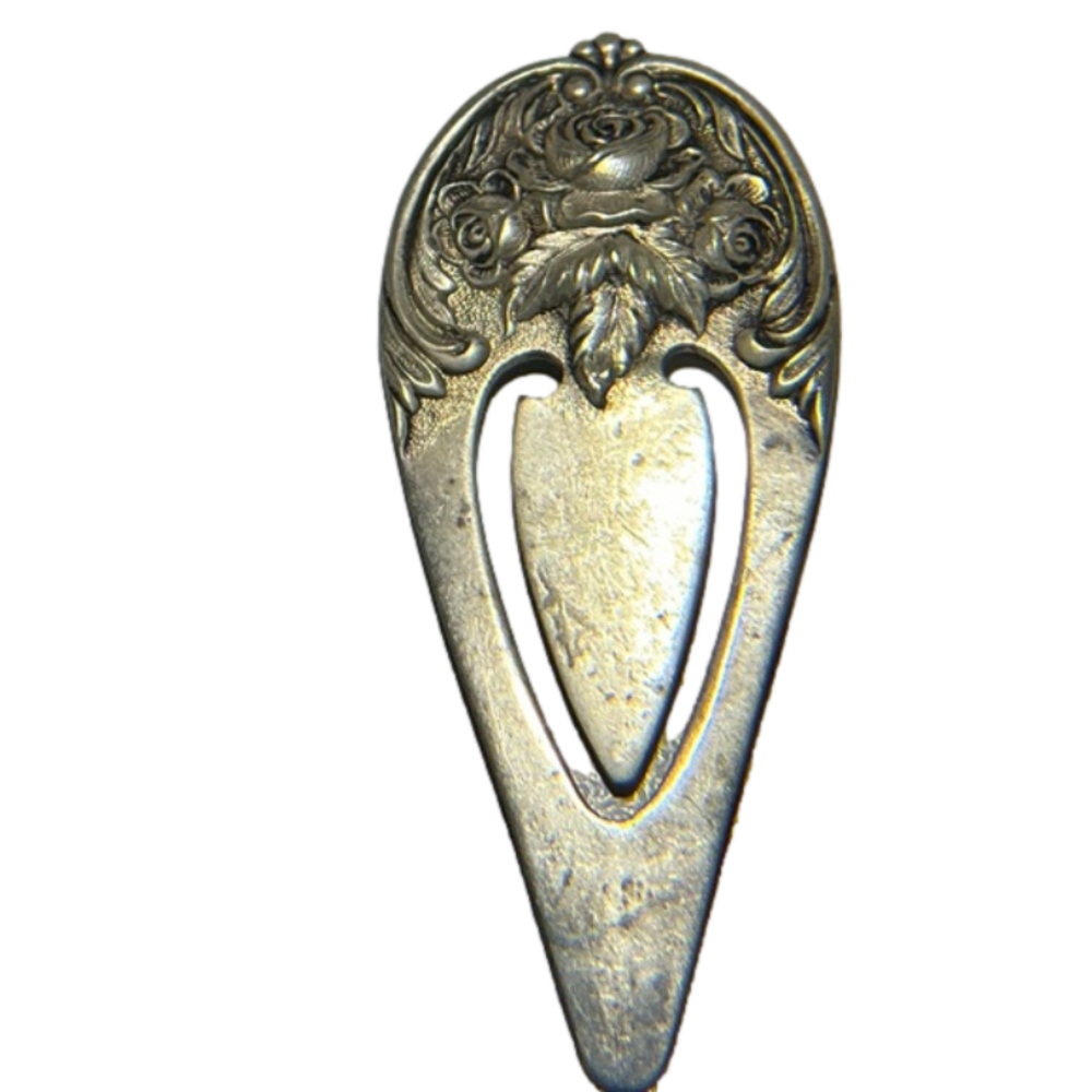Vintage sterling silver book mark by S. Kirk and Son’s. measuring 2.6x 1 inch